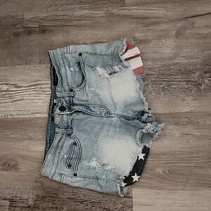 Eunina Cut Off Shortie